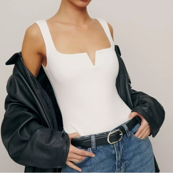 CLOUD Ten White Notched Cropped Bustier Tank Top. Size Small - Picture 2 of 16